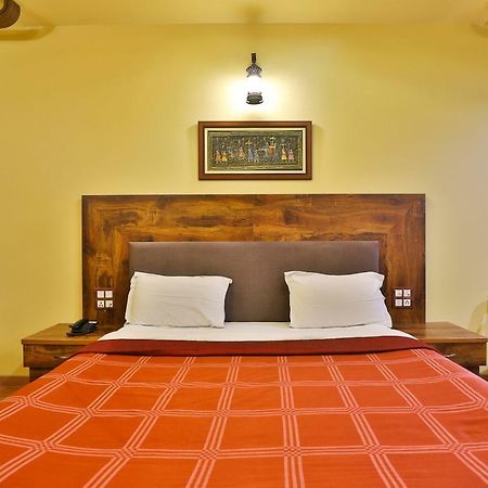 Palette - Hotel Ocean Inn Daman Eksteriør bilde