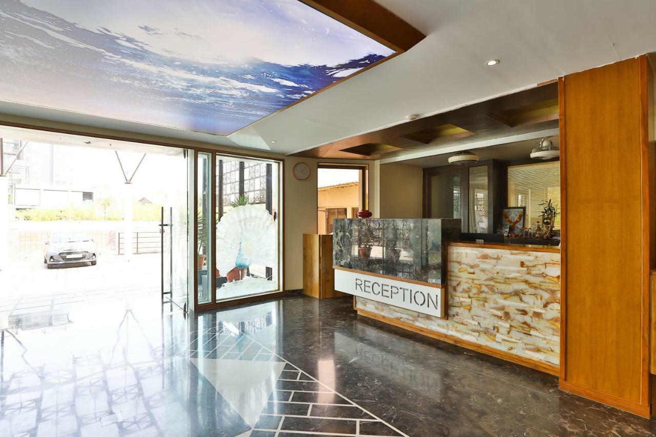 Palette - Hotel Ocean Inn Daman Eksteriør bilde